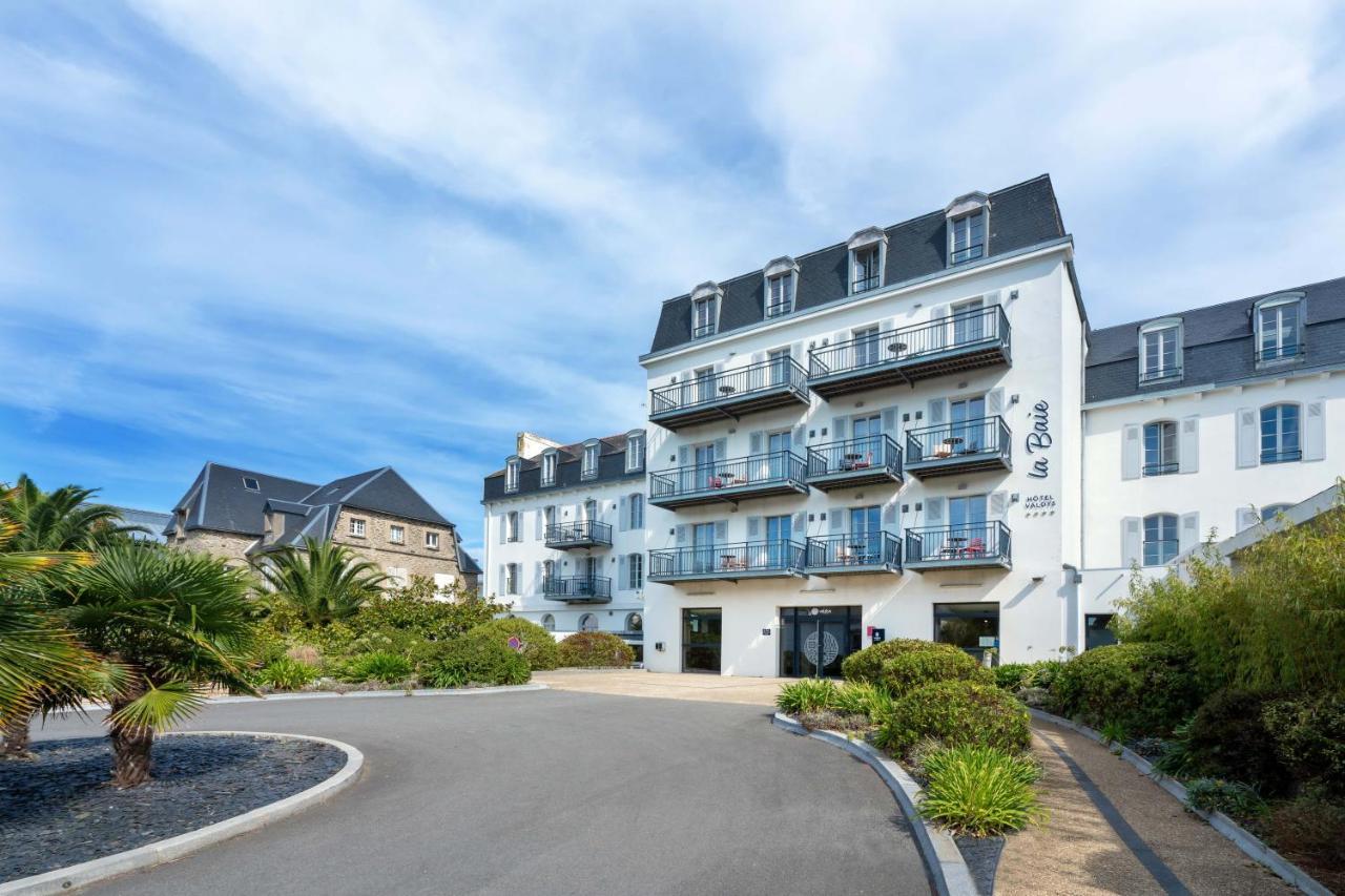 Hotel Valdys Thalasso & Spa - La Baie 杜瓦讷内 外观 照片
