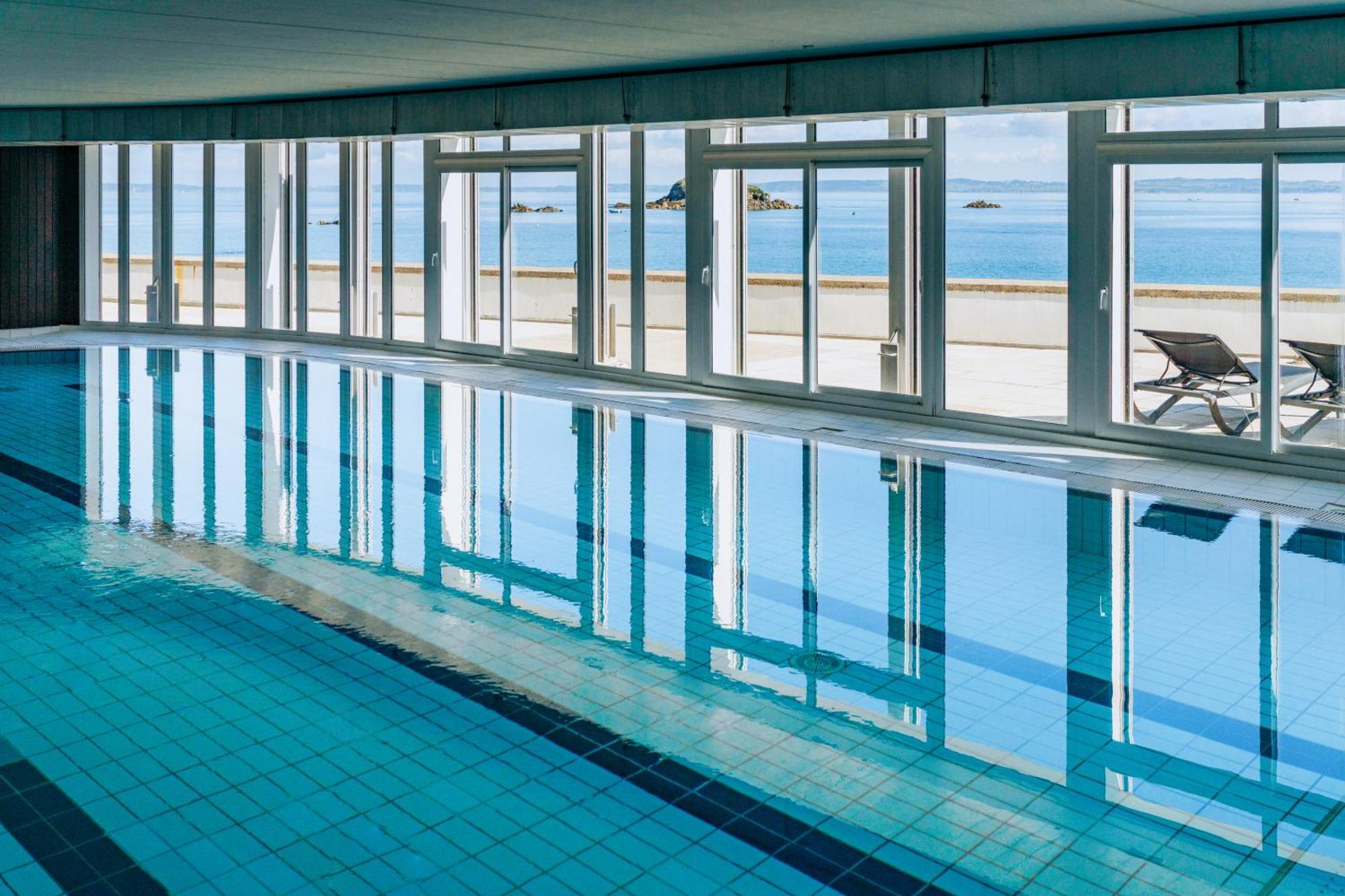 Hotel Valdys Thalasso & Spa - La Baie 杜瓦讷内 外观 照片